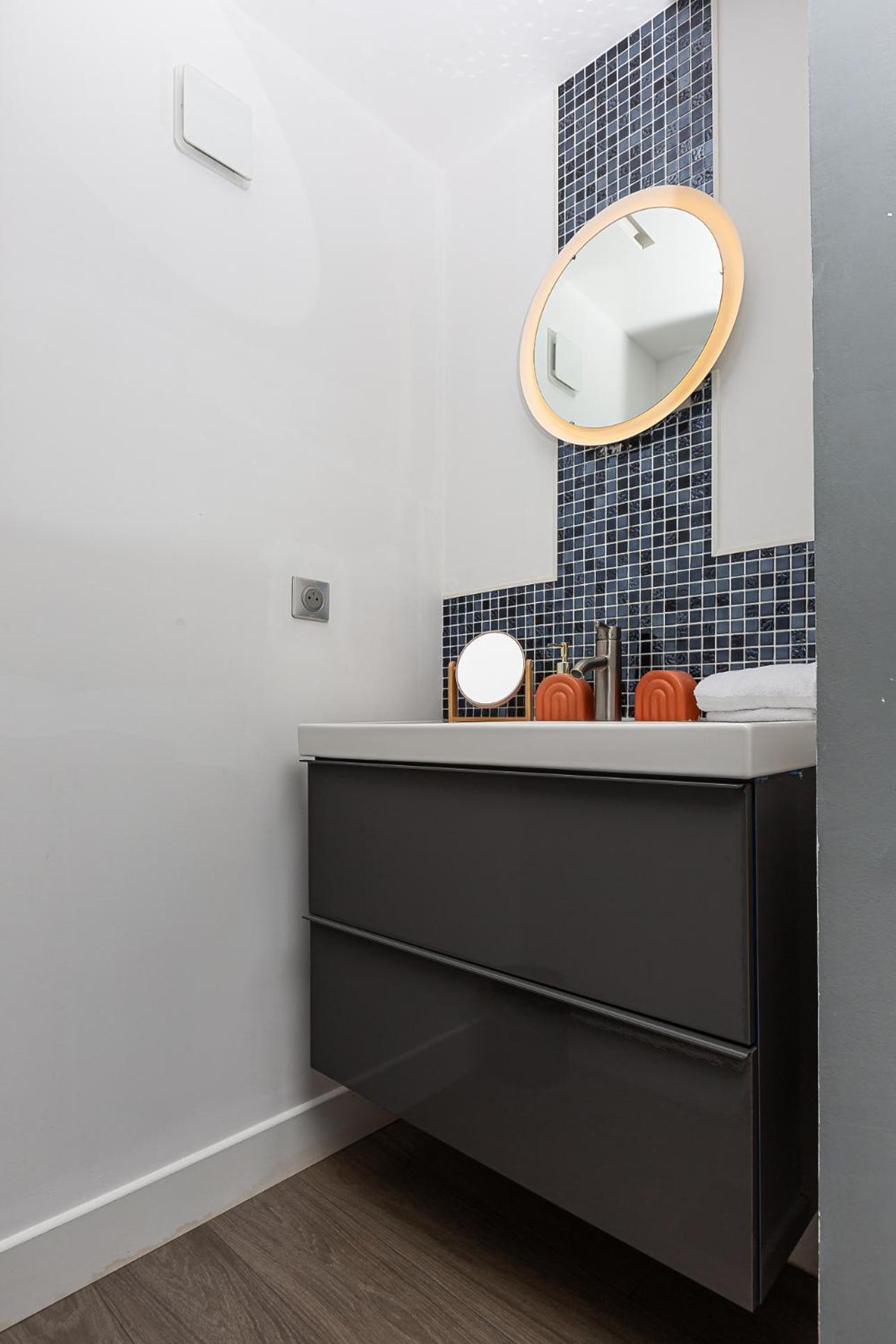 Gites Spa Strasbourg - Studio Romantique, Jacuzzi, Sauna, Terrasse Privee Furdenheim Exterior photo
