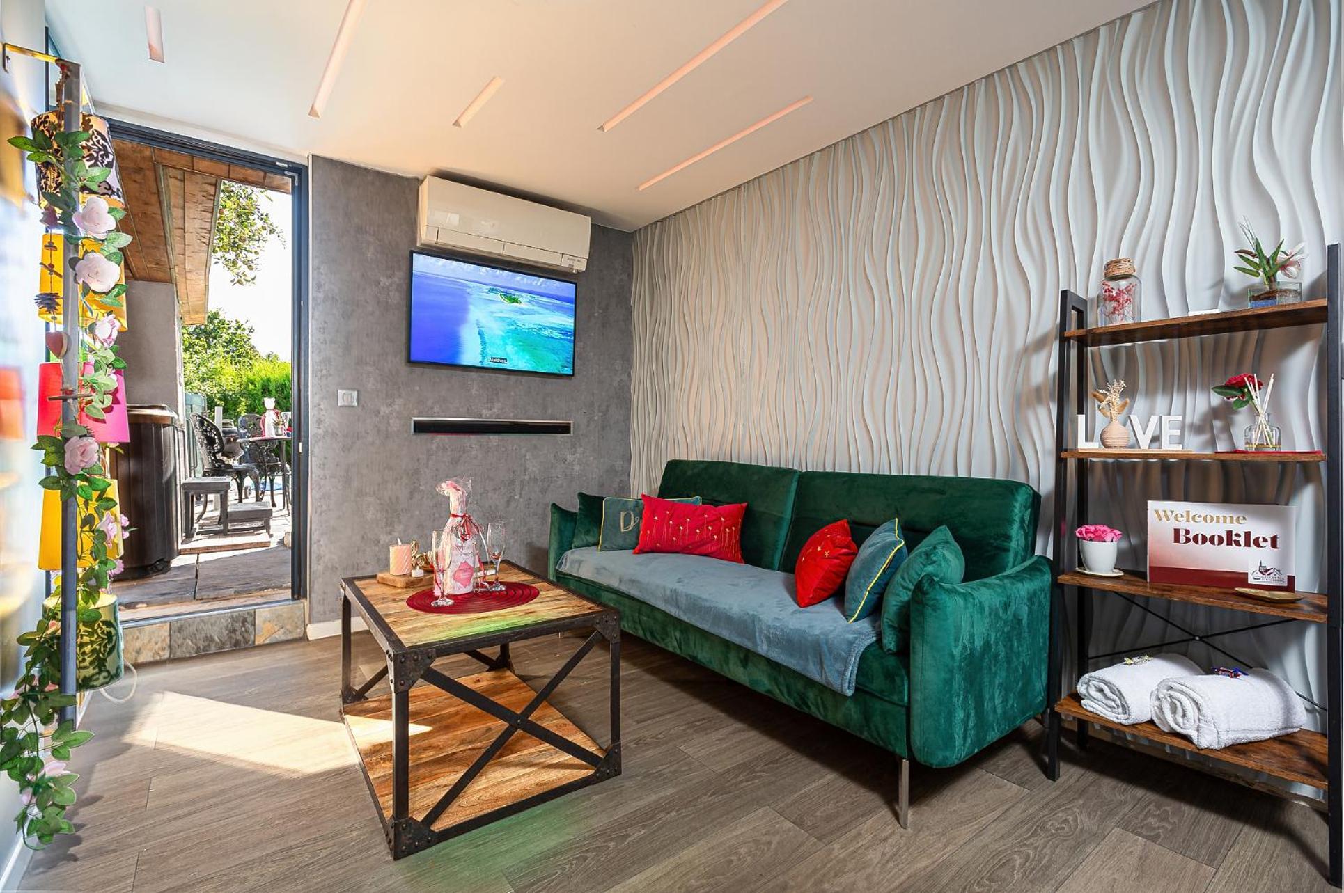 Gites Spa Strasbourg - Studio Romantique, Jacuzzi, Sauna, Terrasse Privee Furdenheim Exterior photo